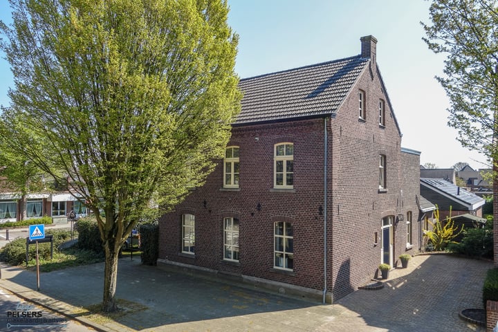 Photo of property Pastoor Vranckenlaan 43, Reuver