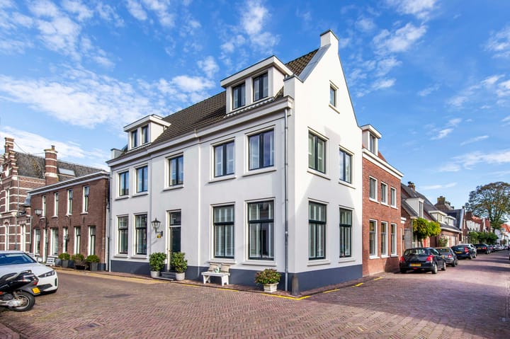 Photo of property Pastoorstraat 12, Naarden