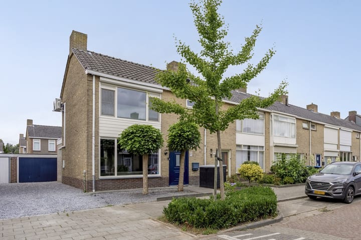 Pater Rijkenstraat 13 in Valkenswaard