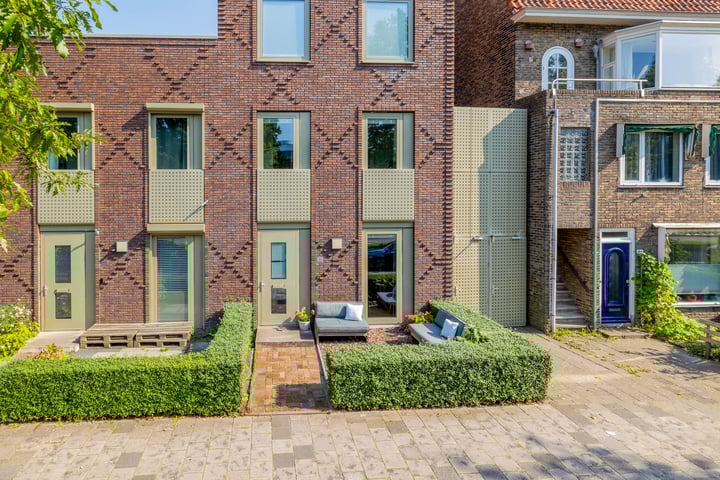Photo of property Paterswoldseweg 152, Groningen