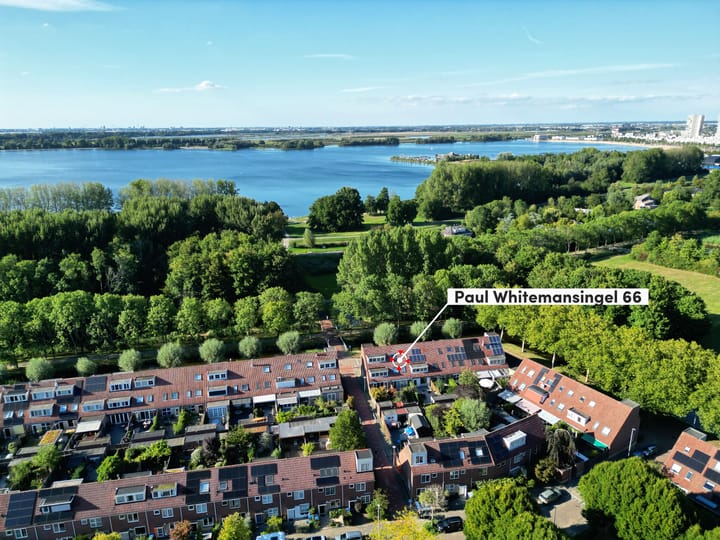 Photo of property Paul Whitemansingel 66, Rotterdam