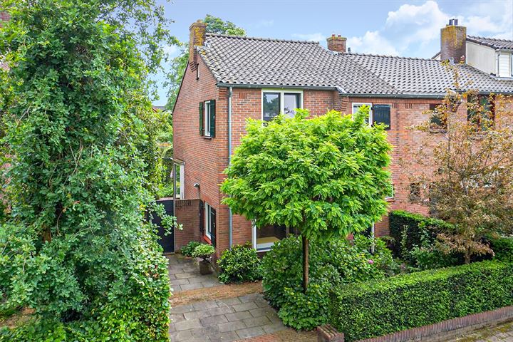 Photo of property Paulus Potterlaan 13, Baarn