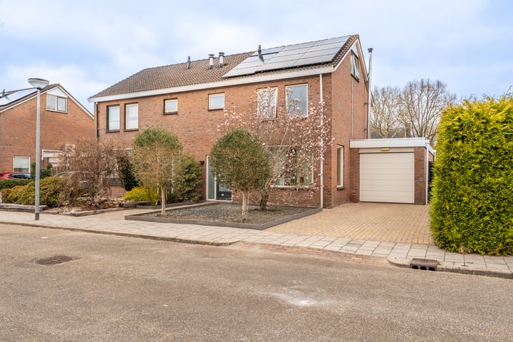 Photo of property Paulus Potterlaan 39, Nieuwe Pekela