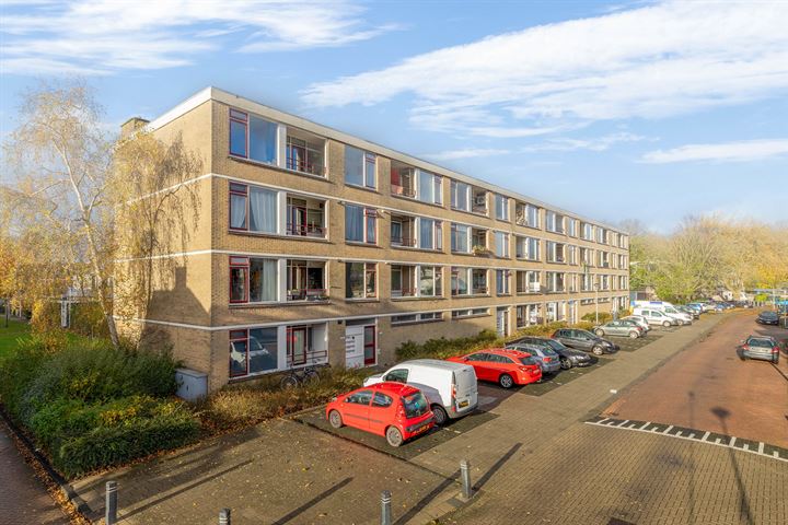 Paulus Potterstraat 17B in Spijkenisse