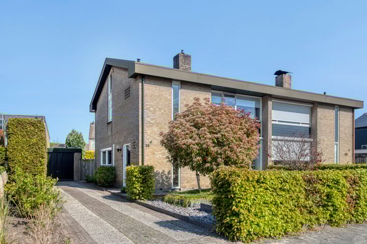 Photo of property Paulus Potterstraat 30, Goor