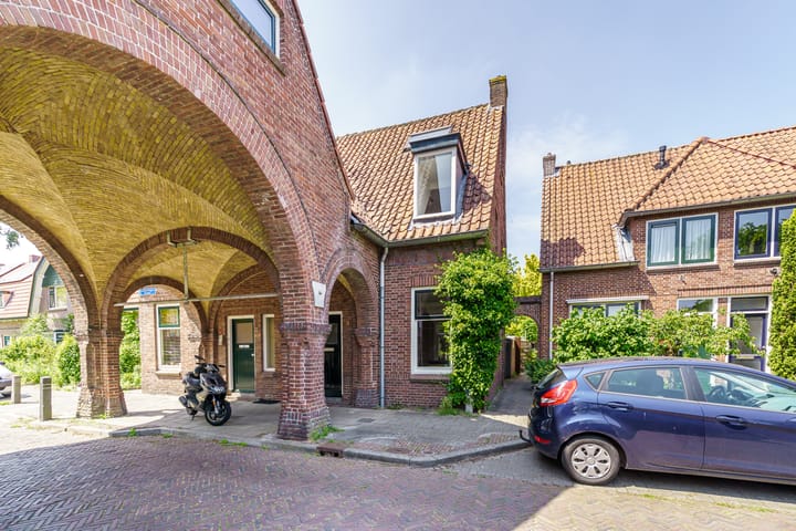 Photo of property Paulus Potterstraat 4, Amersfoort