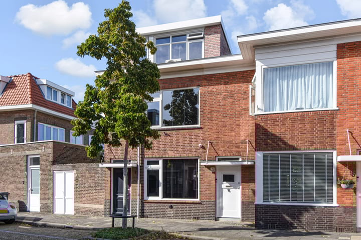 Pauwstraat 1 in Voorburg
