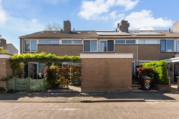 Photo of property Pauwtjesmolen 11, Hardinxveld-Giessendam
