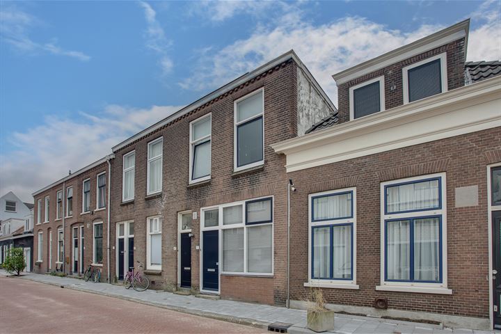 Paxlaan 17A in Delft