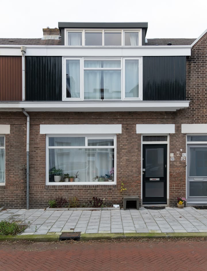 Paxlaan 94 in Delft