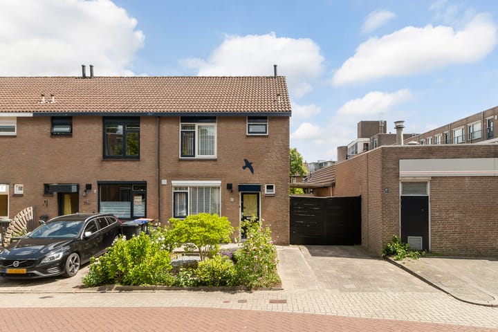 Pearl Buck-erf 83 in Dordrecht