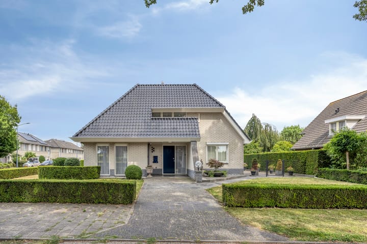 Peeleik 23A in Helmond foto