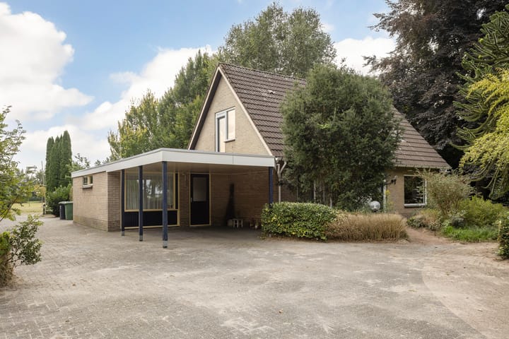 Peelstraat 15 in Erica