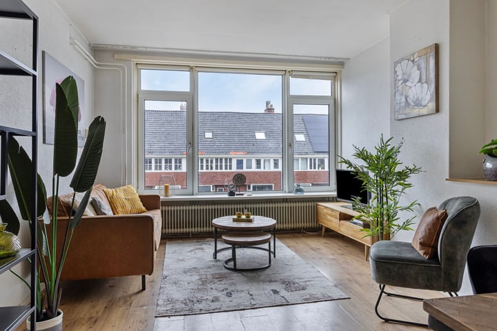 Photo of property Peizerweg 68-9, Groningen