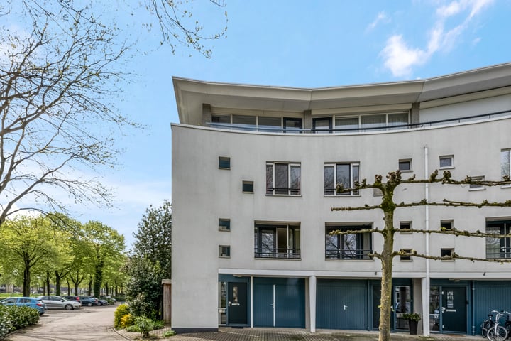 Pennstate 33 in Ede foto