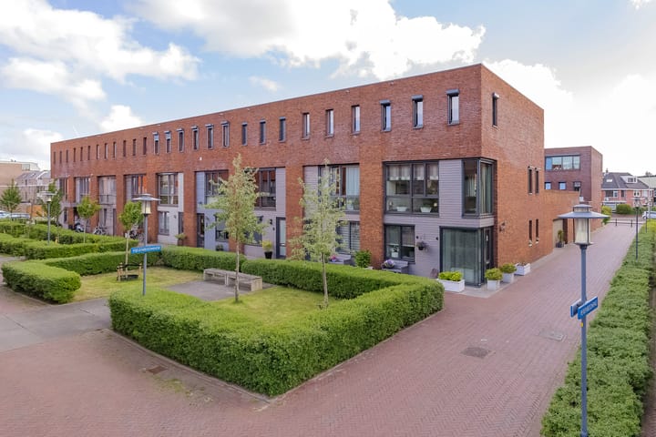 Perenboompad 8 in IJmuiden