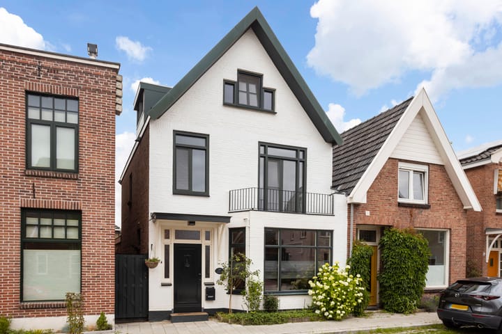 Perikweg 98 in Enschede