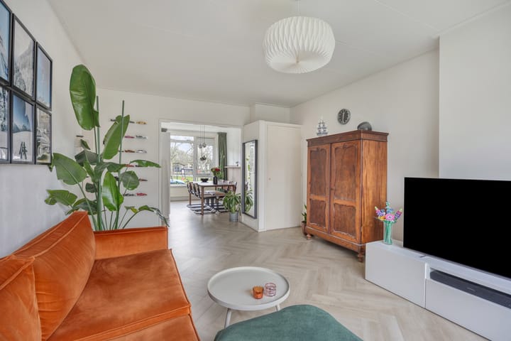 Photo of property Peter van Anrooystraat 31, Leiden