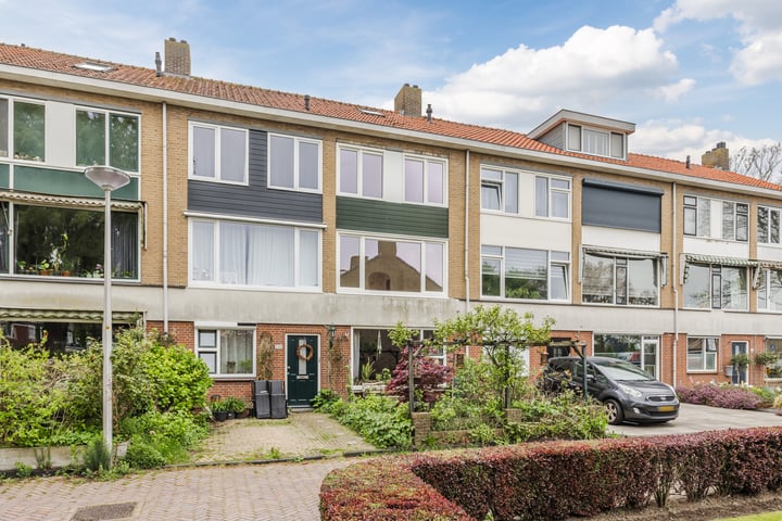 Petronella van Saxenstraat 105 in Rijnsburg
