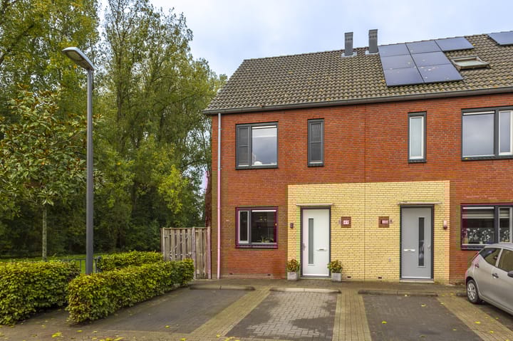 Peulenstraat-zuid 49 in Hardinxveld-Giessendam
