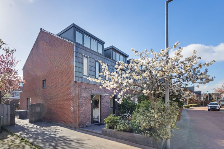 Photo of property Piet Baarslaan 29, 's-Gravenhage