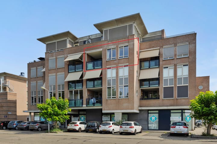 Photo of property Piet Slagerstraat 28, 's-Hertogenbosch