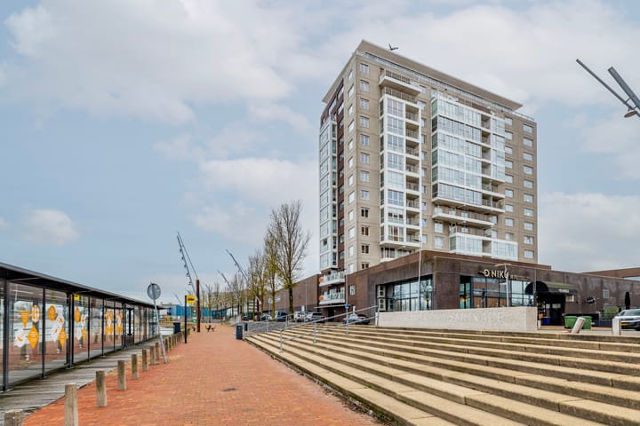 Photo of property Piet Smitkade 266, Rotterdam