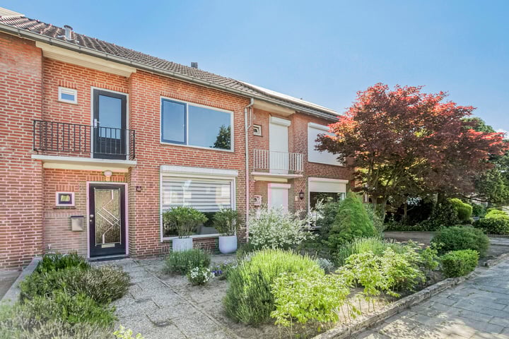 Piet Soerstraat 11 in Helmond photo