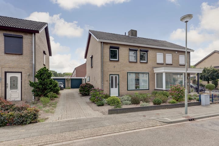 Pieter Breughelstraat 16 in Bergen L