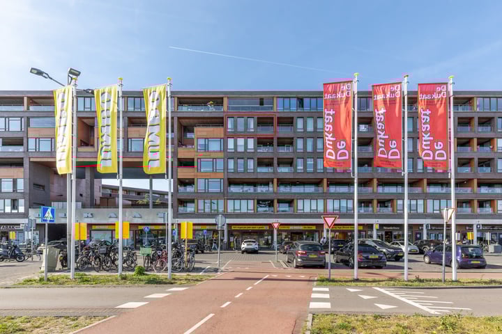 Pieter Calandlaan 584 in Amsterdam
