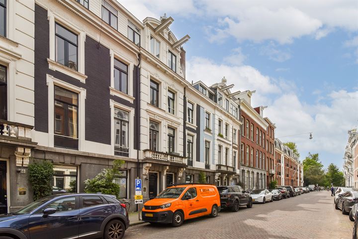 Pieter Cornelisz. Hooftstraat 155-3 in Amsterdam