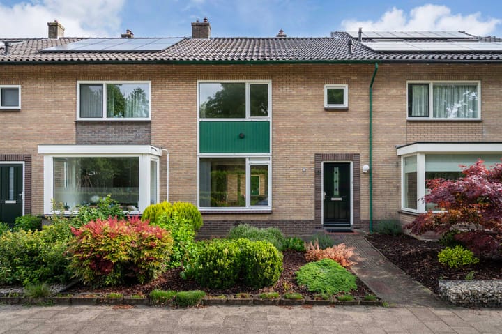 Pieter de Hoochlaan 126 in Apeldoorn