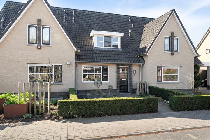 Photo of property Pieter de Hoochstraat 72, Ommen