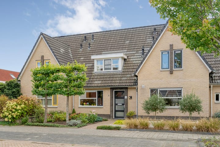 Pieter de Hoochstraat 84 in Ommen
