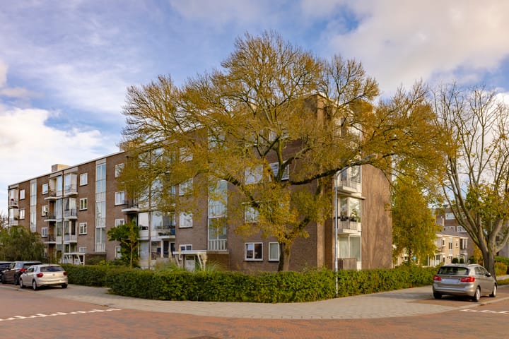 Pieter Keijlaan 8 in Bloemendaal