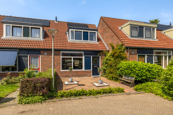 Pieter Meeterstraat 8 in Leeuwarden Foto
