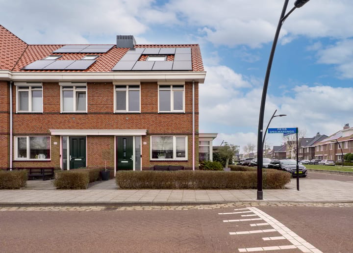 Pieter Speelmansingel 41 in Spijkenisse foto