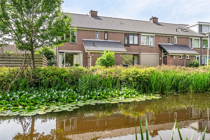 Photo of property Pieter van Hemerenplantsoen 10, Hoogmade