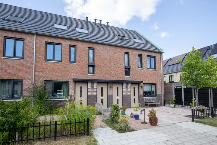 Pieter van Lisselaan 13 in Aalsmeer