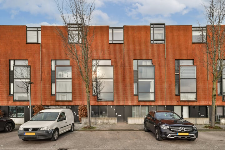 Pieter Verhoogstraat 11 in Hoofddorp