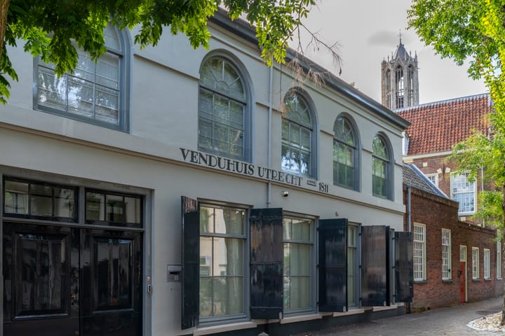 Pieterskerkhof 2 in Utrecht photo