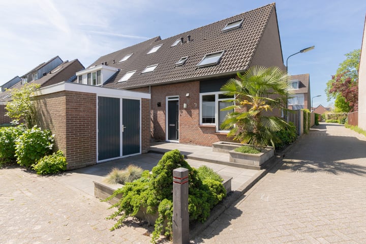 Pijlkruid 35 in Oude Wetering