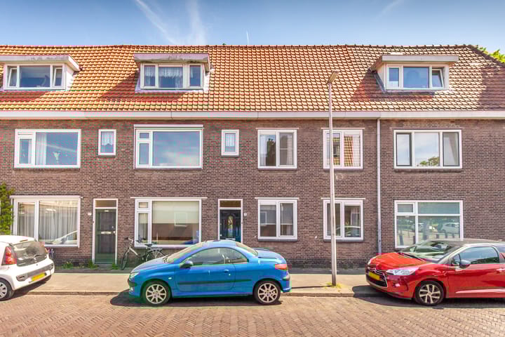 Pijnboomstraat 1-BS in Utrecht foto
