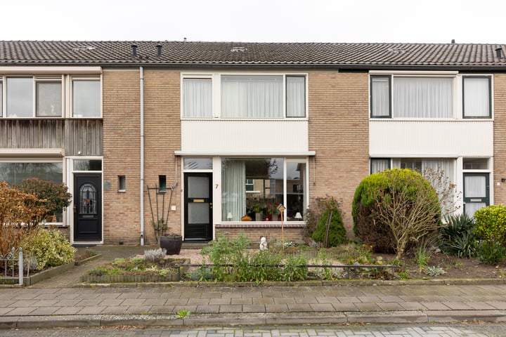 Pijnboomstraat 7 in Winterswijk