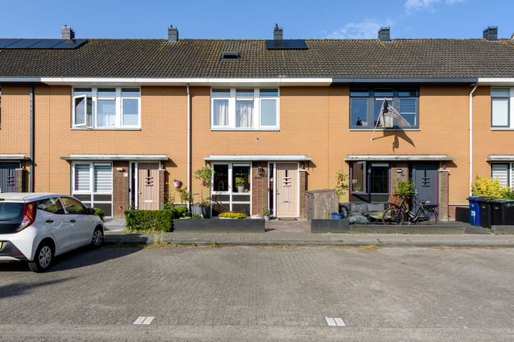 Photo of property Piloot Stormstraat 22, Almere