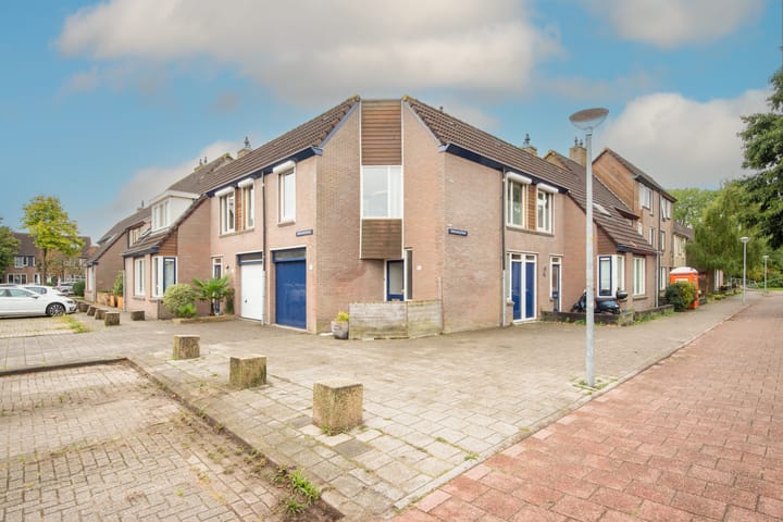 Photo of property Pimpelmeesstraat 35, Alkmaar