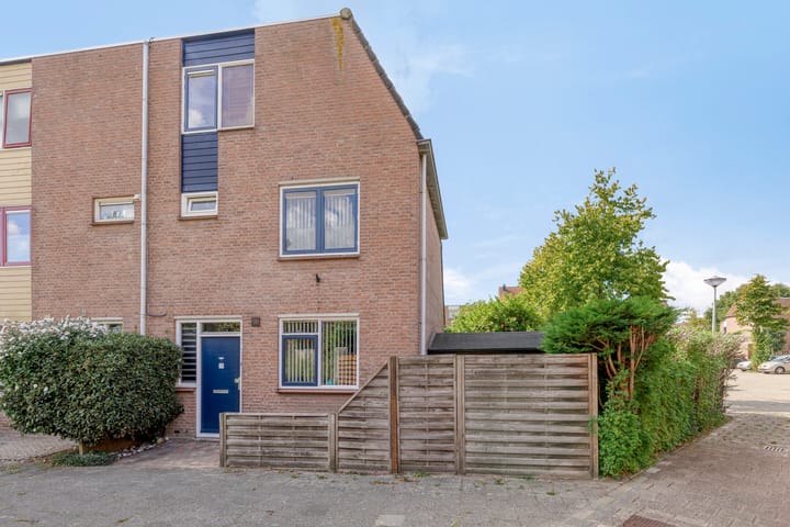 Pimperneldonk 27 in Spijkenisse