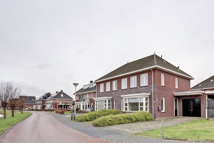 Pinksterbloem 18 in Rijssen