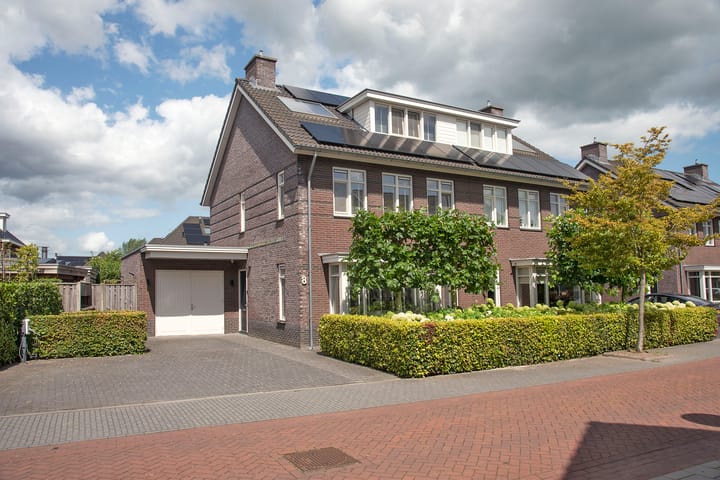 Pinksterbloem 8 in Rijssen