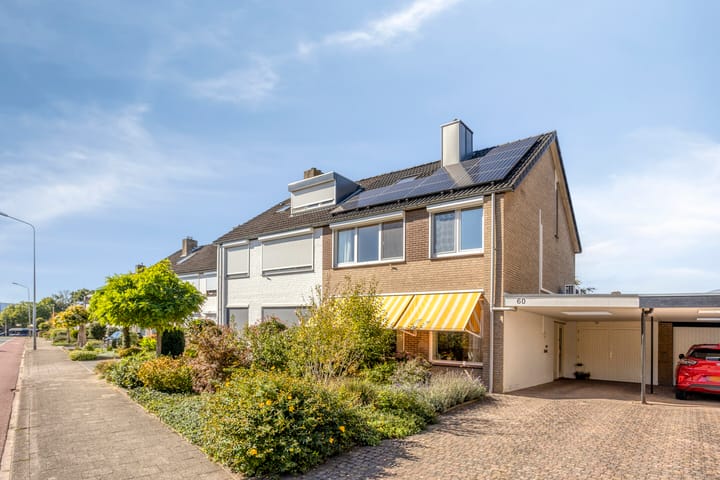 Photo of property Planetenhof 60, Maastricht